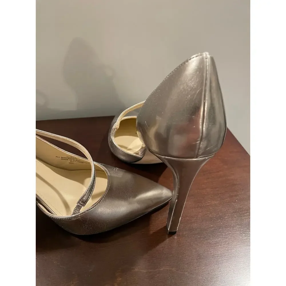 Nine West Champagne Gold Heels – Size 8.5